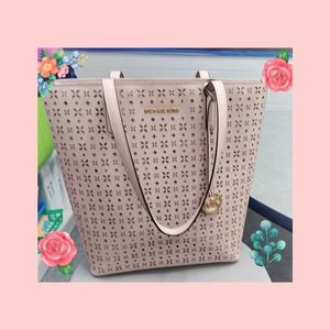 Michael Kors large tote purse